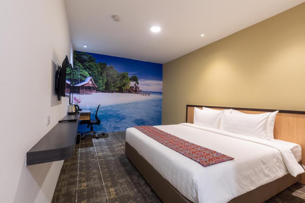 Hotel 7 Suria Кота-Кинабалу Экстерьер фото